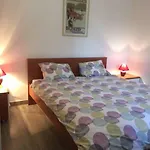 Lukas Apartment *