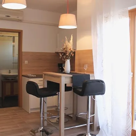 Apartment Lukas *