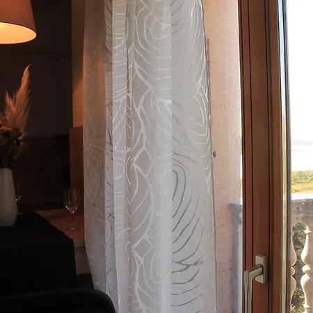 Lukas Apartment