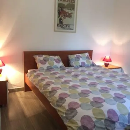 Lukas Apartment *